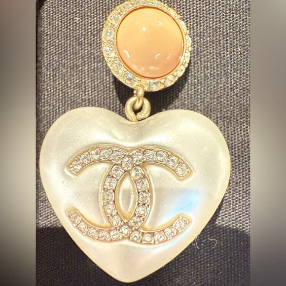 Pearl Resin Crystal CC Heart Drop Earrings Pink Gold - Picture 9 of 10